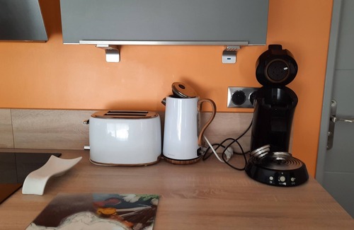 Chatuzange-le-Goubet Villa | Modern vacation villa Drome jacuzzi/spa 5 places/equipped/air-conditioned