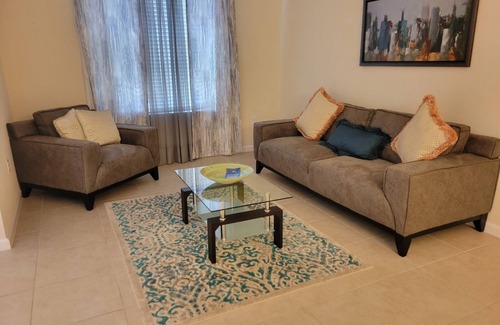 Veranda Palms House | Modern Vacation Family Fun Home- Kid Friendly/Private Pool