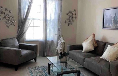 Veranda Palms House | Modern Vacation Family Fun Home- Kid Friendly/Private Pool