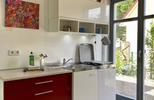 Nordliche Ortsteile House | Modern vacation home/vacation apartment by the castle park and lake, fireplace, bathing area