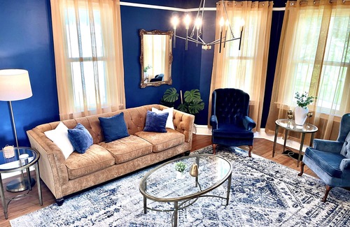 Hermann House | Modern Victorian - 1910 Guesthaus