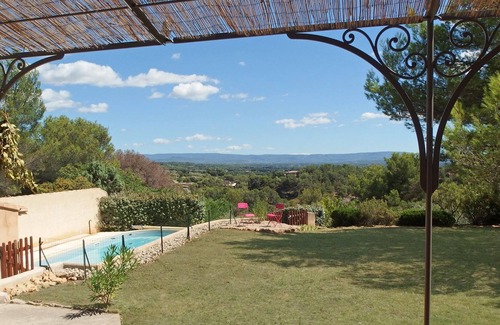 Beaumes-de-Venise Villa | Modern villa in Beaumes-De with heated private pool