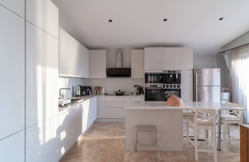 Bodrum City Center Villa | Modern Villa With Amazing sea View and Pool - 5 Min. From the Beach