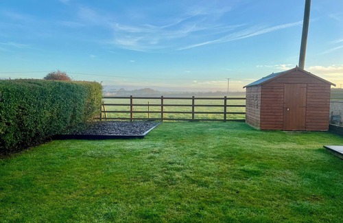 Marcross House | Modern yet rustic home with sea view!