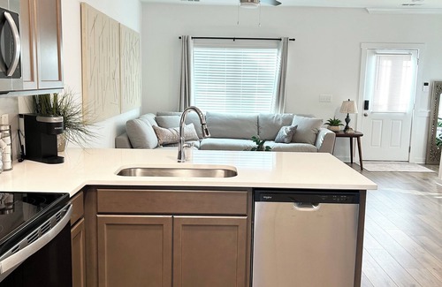 Normal Cottage | ModernCottageLuxury - Brand New with 3 full baths