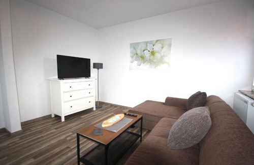 Harsweg Apartment | Moderne Ferienwohnung mit Terrasse & Garten Möwennest III