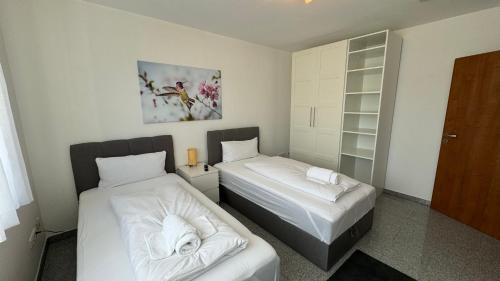 Sandershausen Apartment | Moderne Wohnung für bis zu 8 Personen mit großem Balkon