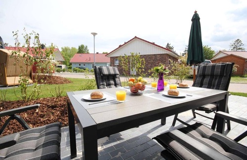 Pelzerhaken House | Modernes 4-zimmer-ferienhaus für 6 Personen mit Kamin & Sauna in Pelzerhaken