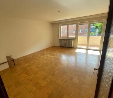 Ansbach Apartment | Modernes Apartment mit Balkon und Aussicht