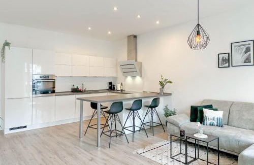 Mitte Apartment | Modernes Trierer CityLoft mit großem Balkon