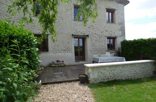 Allemans House | Modernised but traditional self catering holiday accommodation for families