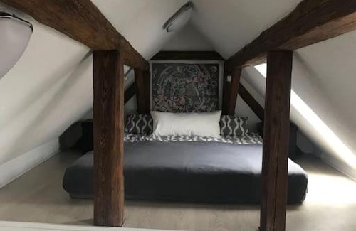 Wehrheim Apartment | Modernisiertes Gästezimmer im Ortskern