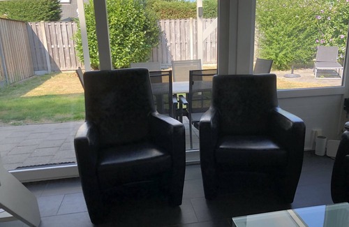 Stavenisse House | Modernized vacation home in a quiet location and yet much to discover