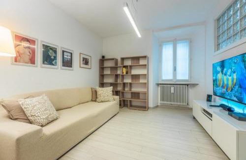 Albate Apartment | Moderno Appartamento Grande Comfort Como