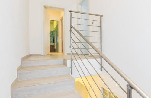 Albate Apartment | Moderno Appartamento Grande Comfort Como