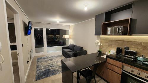 Los Angeles Apartment | Moderno, nuevo, excelente ubicación, 1D1B, parking