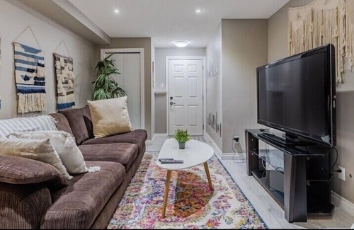 Corman Park No. 344 House | Modest & Peaceful Private HomeAway from Home~ 55 “ TV Free Wifi