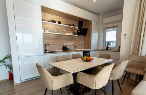 Brasov Apartment | MoHost Penthous and MoHost View