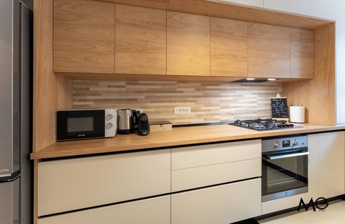 Tractorul Apartment | MoHost Sabina - Luxury with Balcony