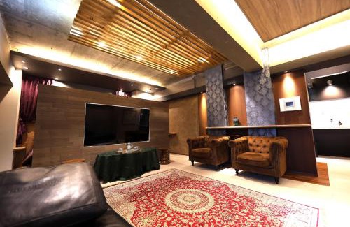 Minami Apartment | MolinHotels701-札幌市定山渓天然温泉に紅葉シーズン到来-W-beds5&S-2