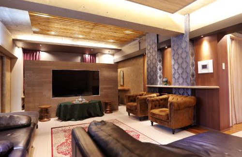 Minami Apartment | MolinHotels701-札幌市定山渓天然温泉に紅葉シーズン到来-W-beds5&S-2