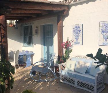 New Golden Mile House | Molino Cottage