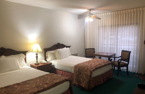 Pacific Grove Hotel | Monarch Resort