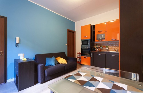 Cascina dei Pomi Apartment | Monet House | 10 minutes from Duomo
