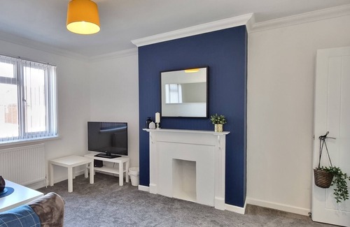 Netley House | Monica House sleeps 8 people