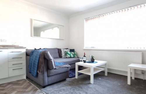 Netley House | Monica House sleeps 8 people