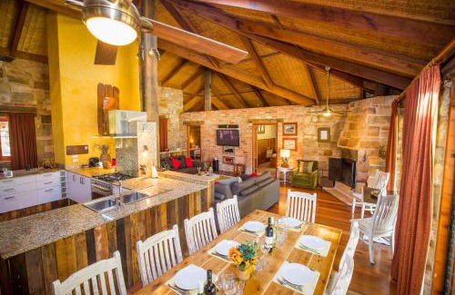 Broke House | Monkey Place Country House