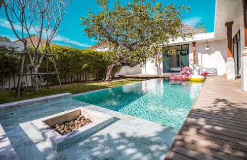 Chalong Villa | Mono 3bedroom seaside pool villa