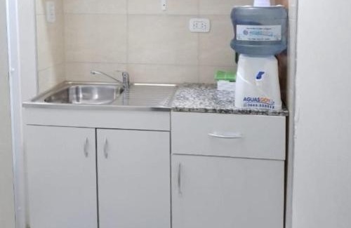 Presidencia Roque Saenz Pena Apartment | Monoambiente temporario HB