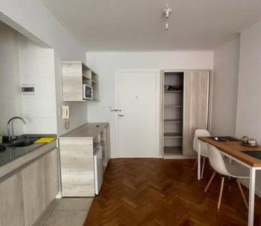 Recoleta Apartment | Monoambiente amplio, luminoso y con balcón en pleno Recoleta