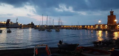 Rio Marina Apartment | Monolocale con veranda e giardino a Rio Marina