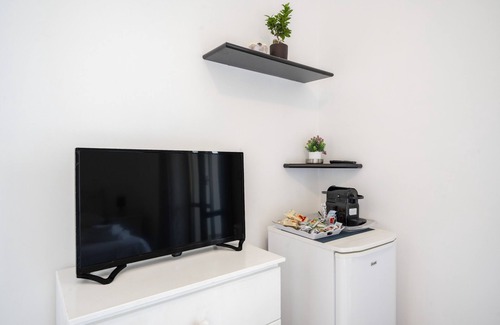 Villanova Apartment | Monolocale vista giardino-Studio-Balcony-Private Bathroom