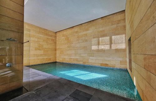 Sodeco Hotel | Monot Suites