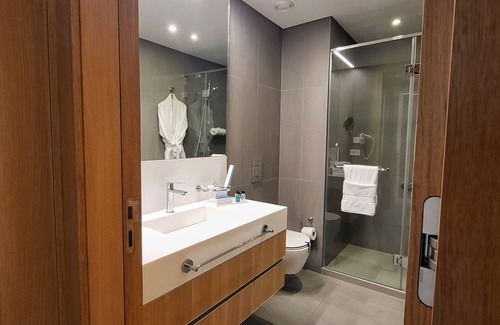 Sodeco Hotel | Monot Suites