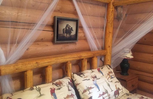 Bridge Lake Bed & Breakfast | Montana Hill Guest Ranch