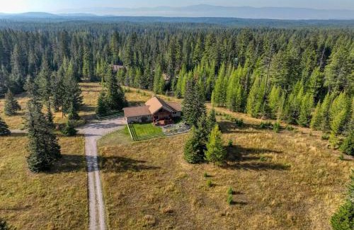 Kalispell House | Montana Mountain Getaway