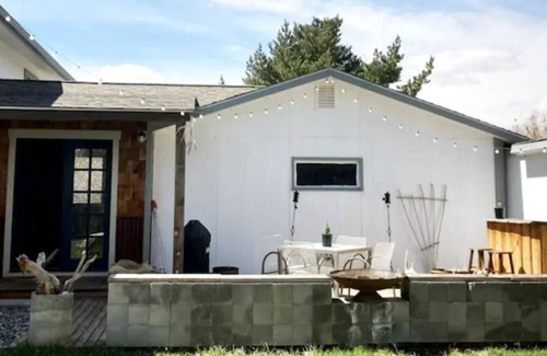 Bozeman House | Montana-Style Comfort - Near Big Sky & Bridger