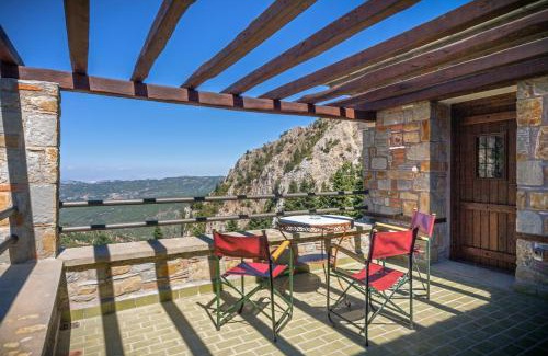 Platanakos Apartment | Montanema Handmade Village