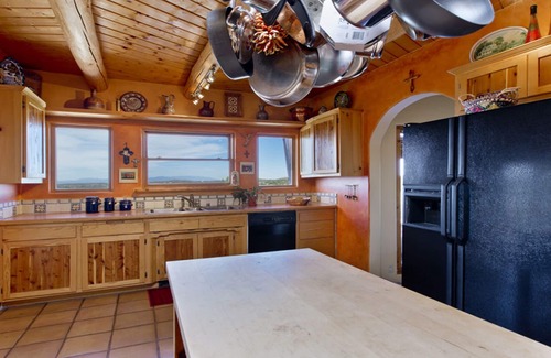 Canoncito House | Monte De Canoncito - A Beautiful Mountain Top Home, 10 Miles From Santa Fe, NM