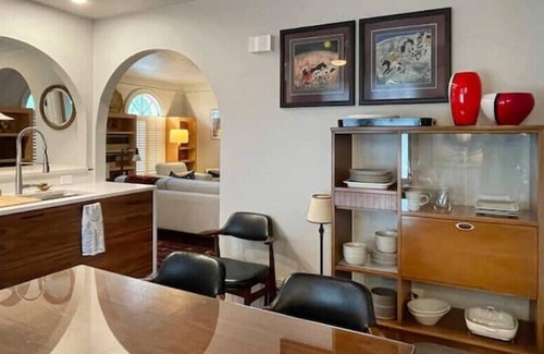 Nob Hill House | Monte Vista NE - Nob Hill