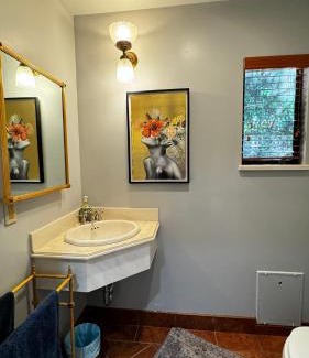 Coast Village Cabin | Montecito Cottage