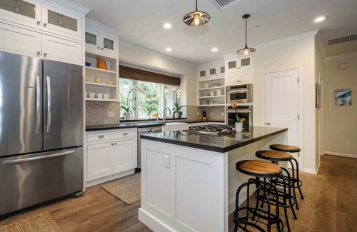 Montecito House | Montecito Retreat | Walk to Beach, Near Downtown