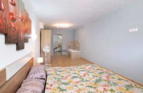 Moya Apartment | Montemar 2