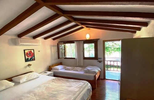 Uzunyurt Hotel | Montenegro Motel