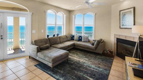 Seacrest House | Monterey Condos B302