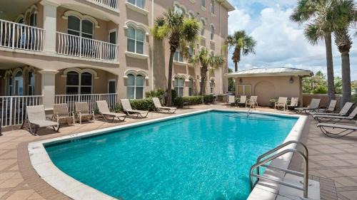 Seacrest House | Monterey Condos B302